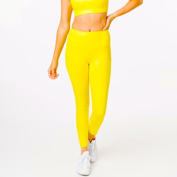 Neon Yellow Metallic Pocket Light n Tight Hi-Rise - Picture 2 of 3